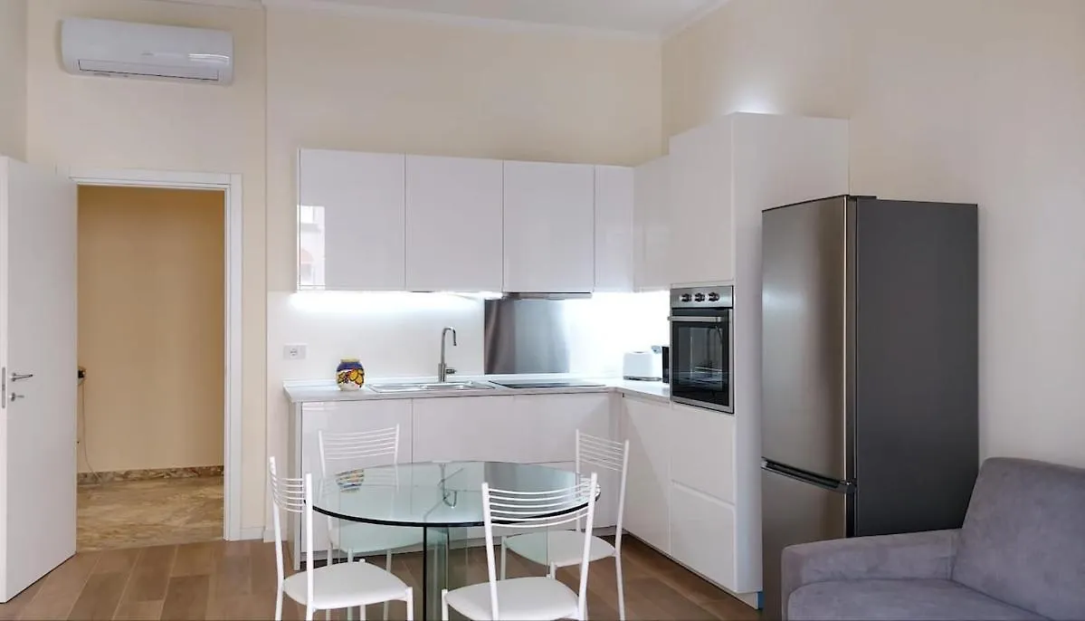 City Center Apartment With Terrace Milan