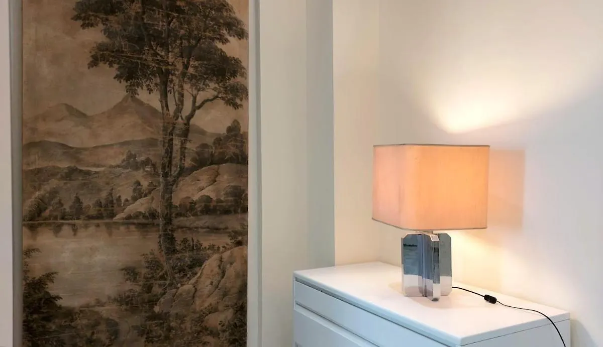 City Center Apartment With Terrace Milan